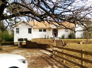 1306 Beaumont St, Jacksonville, TX 75766