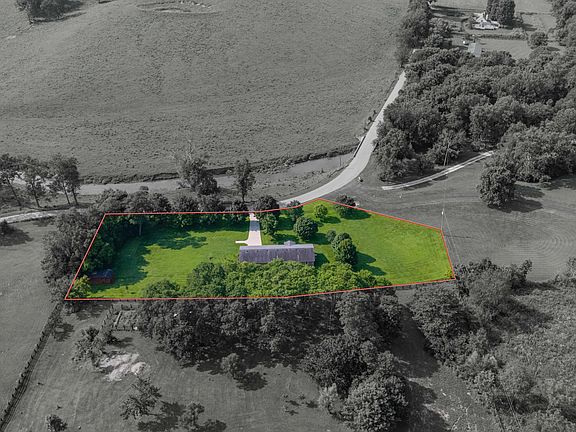 3rd image of 2725 Goshen Rd