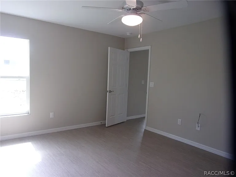 10494 S Drew Bryant Cir — Photo 9