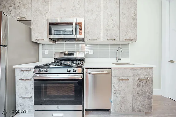 Rented by Nooklyn NYC LLC | media 25