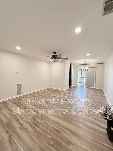 1575 Bradley Dr Photo 1