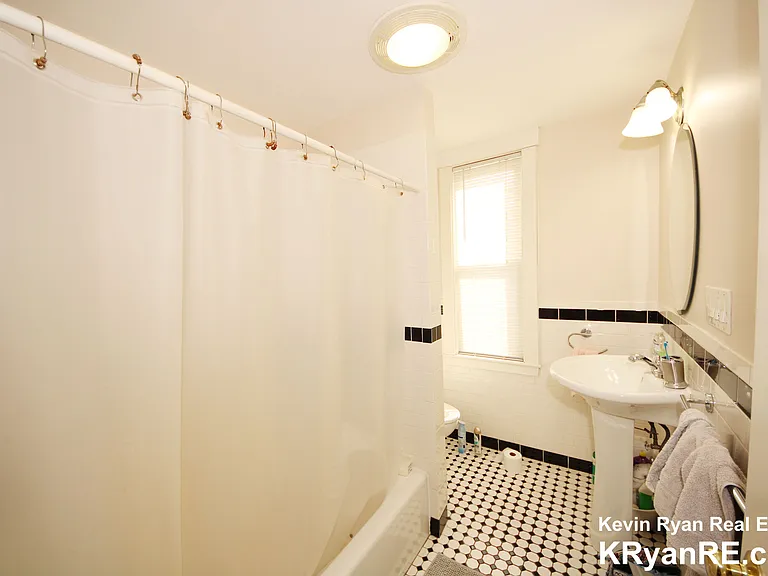 62 Bedford St — Photo 7