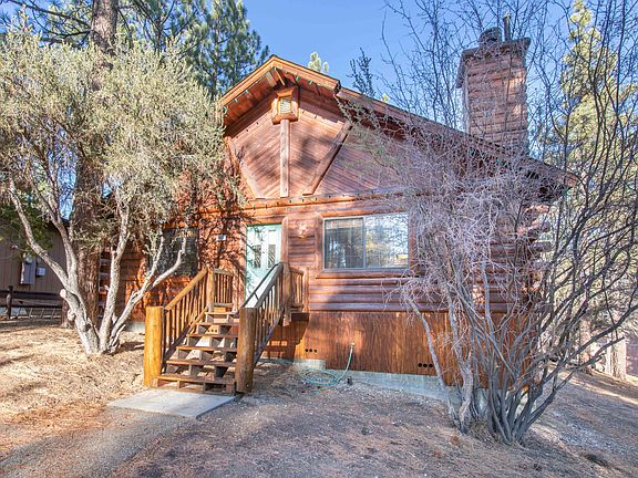 3rd image of 1011 London Ct
