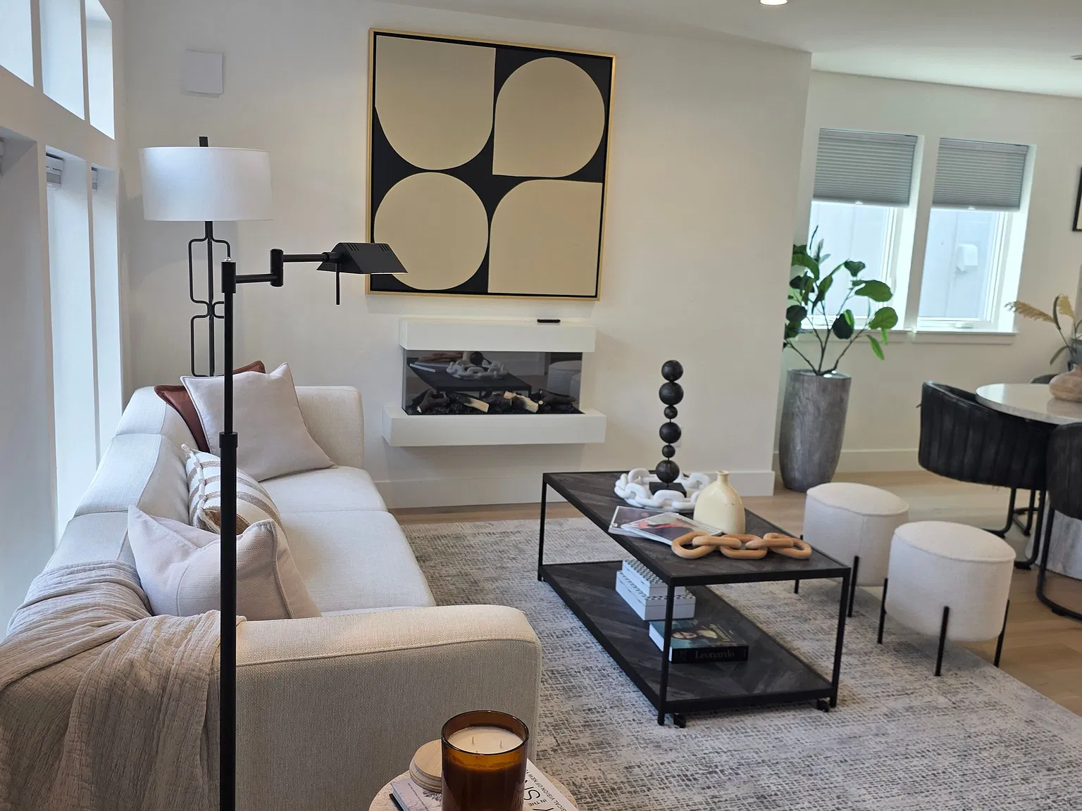 2 bed, 2.5 bath, 1098 sqft, $3,890 — Photo 2