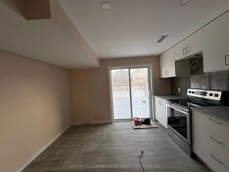 1117 Cameo St #BASEMENT — Photo 3