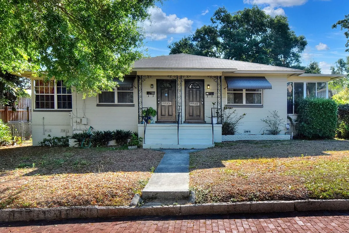 2 bed, 1.0 bath, 800 sqft, $1,795 — Photo 1