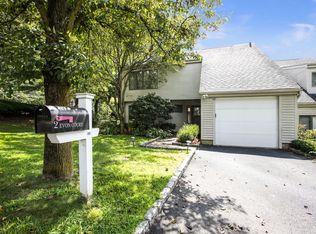 2 Evon Ct, Scarsdale, NY 10583