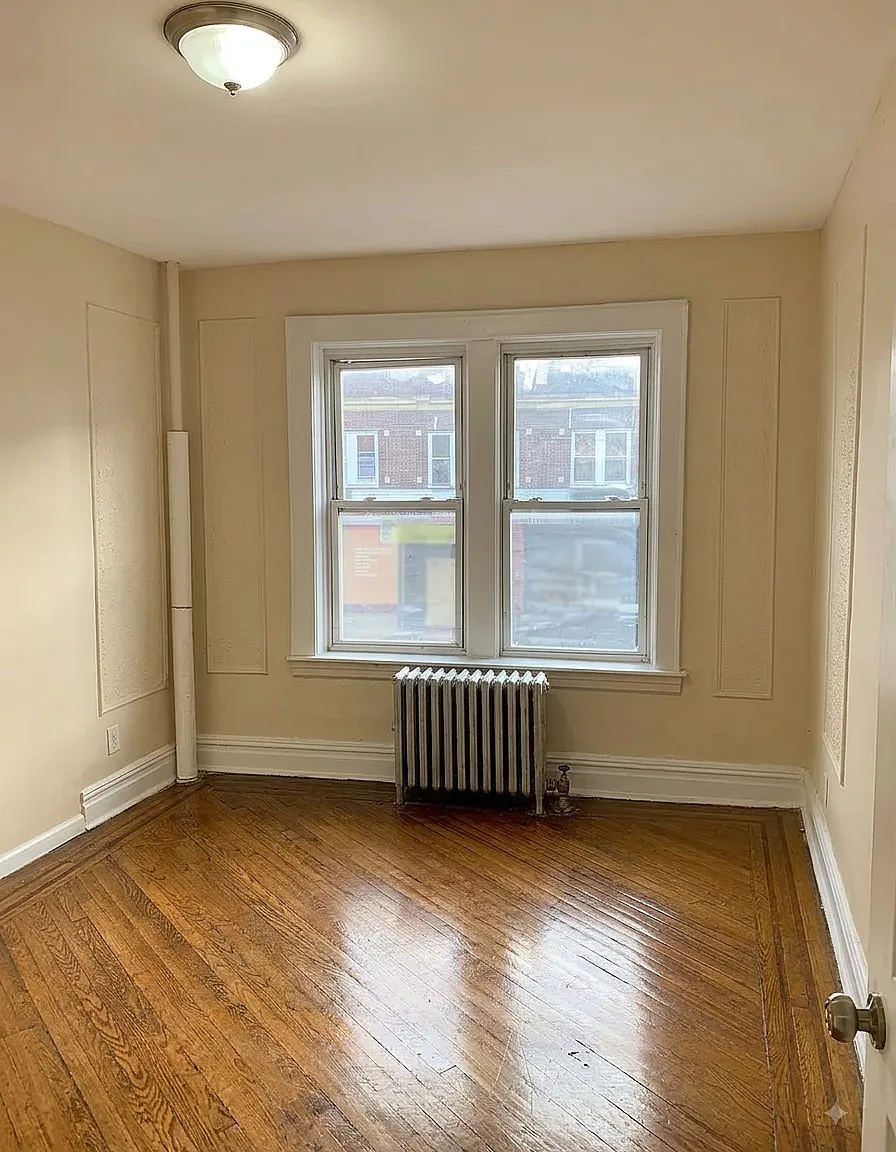 3 bed, $1,950 — Photo 2