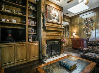 1008 Clemson Dr, Arlington, TX 76012