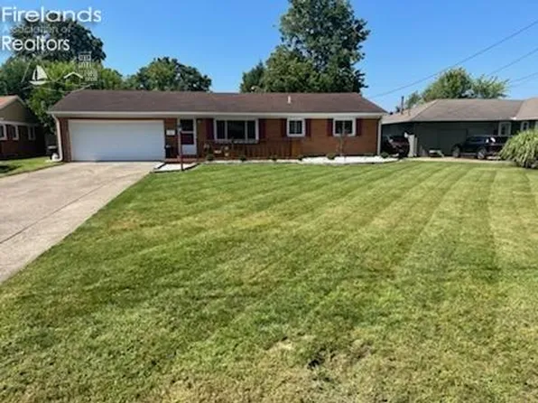 3119 Merriweather Rd, Sandusky, OH 44870