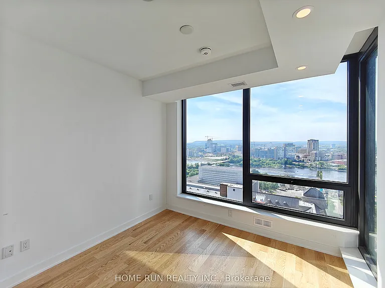 340 Queen St #2502 — Photo 15