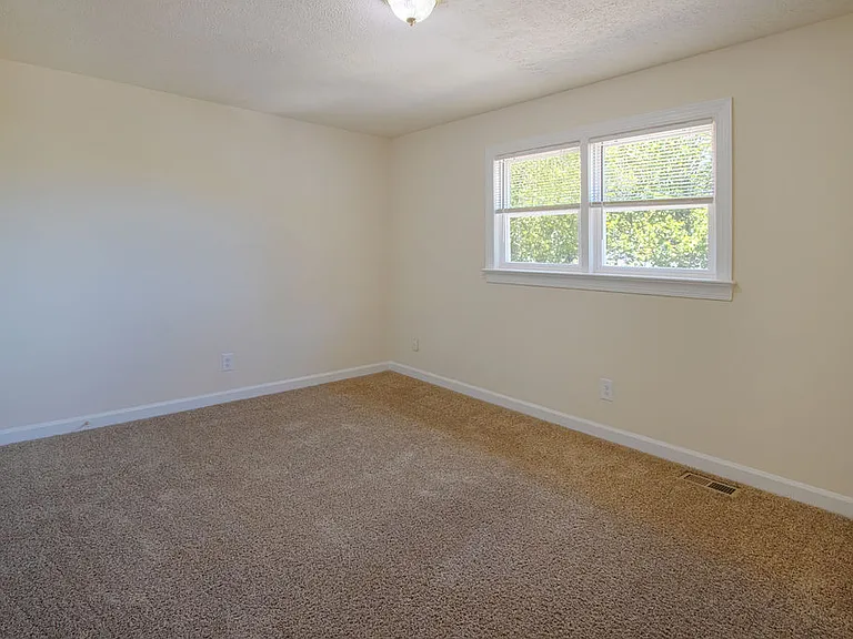 Colony Apartments — Photo 19