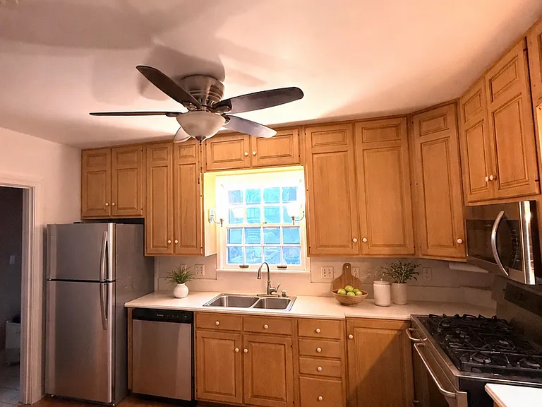 12 W Raymond Ave — Photo 3