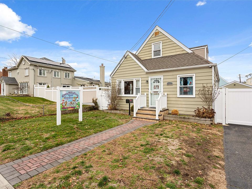 637 Avenue, Uniondale, NY 11553 Zillow