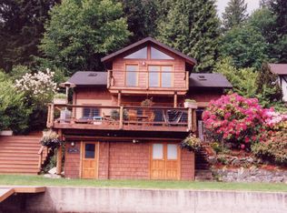 394 W Lake Samish Dr, Bellingham, WA 98229