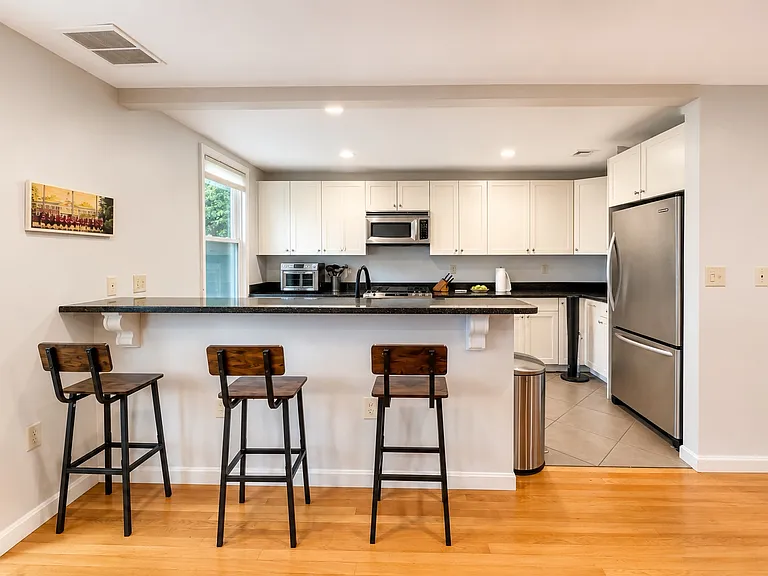 28 Monument St #2 — Photo 3