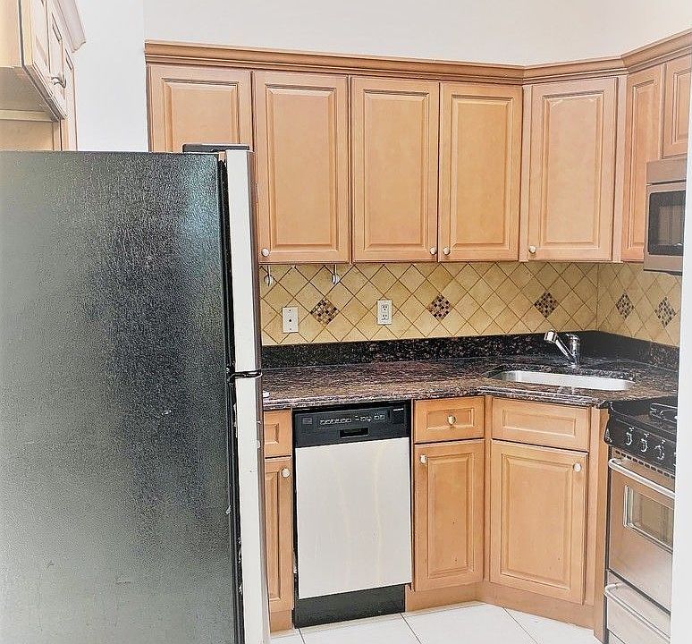 1st image of 46-10 25th Ave