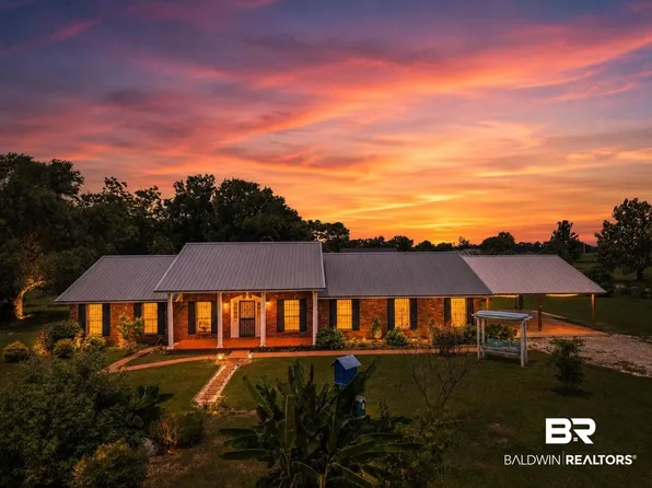 3791 Robinsonville Rd, Atmore, AL 36502