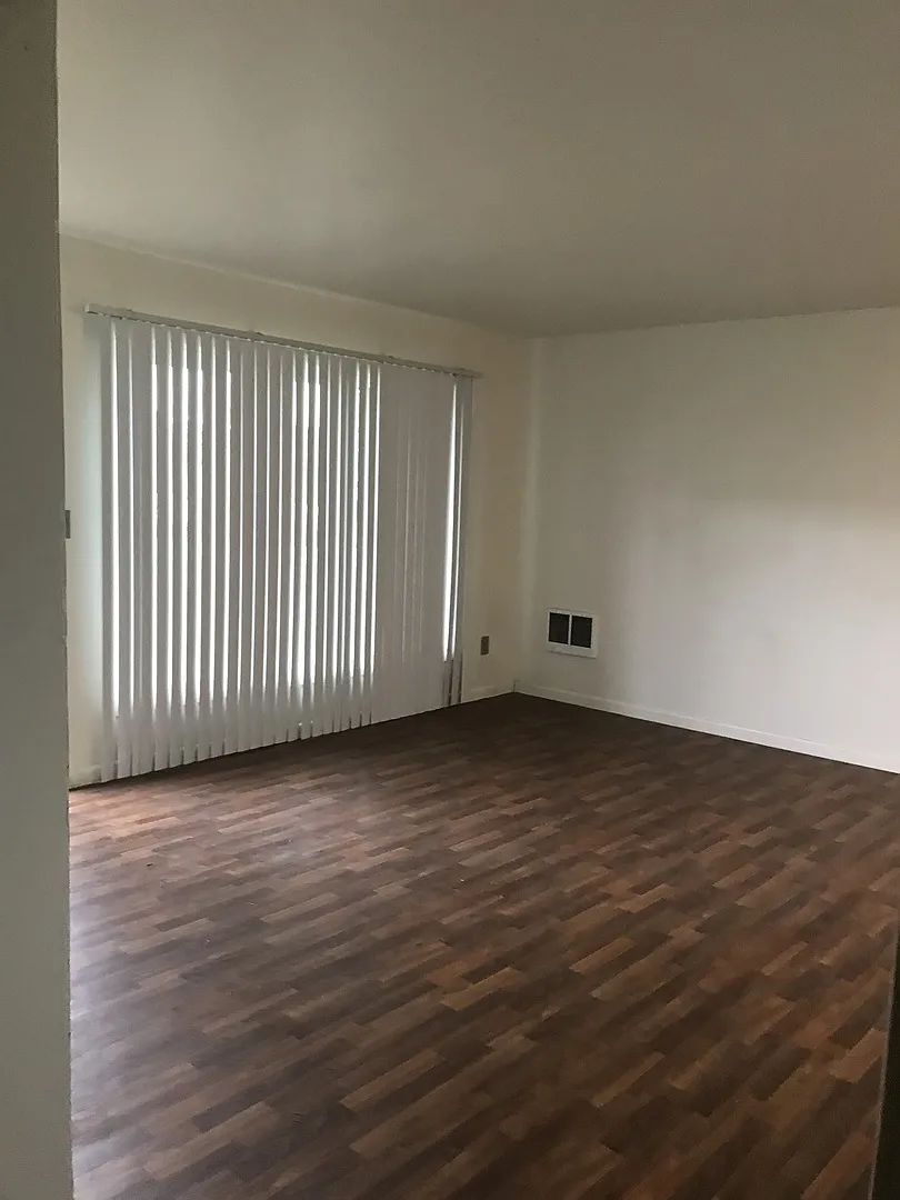 Building Photo - 214-285 Cypress 254 256 Colorado