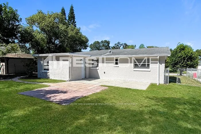 7700 Farmlawn Dr — Photo 12