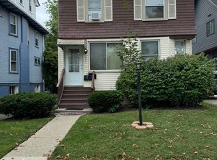 1031 Lakepointe St UNIT A, Grosse Pointe, MI 48230