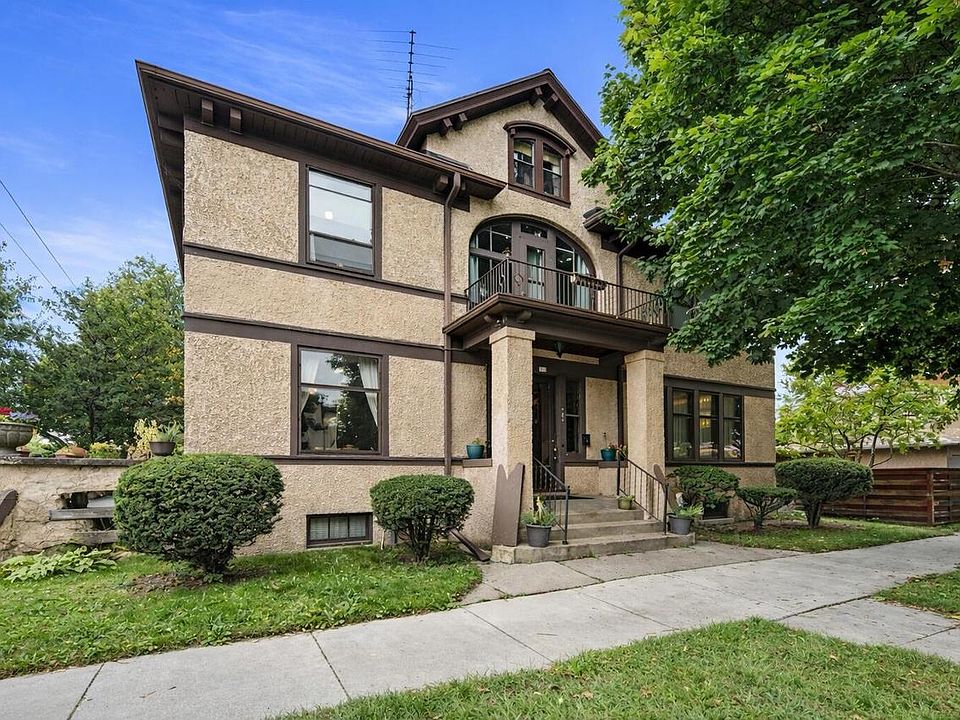 1st image of 703 St Clair AVENUE