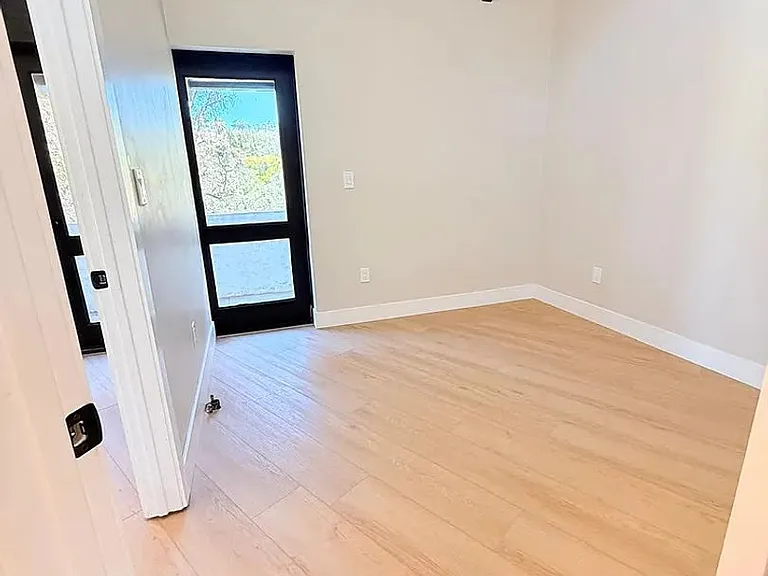 1565 Nautilus St — Photo 24