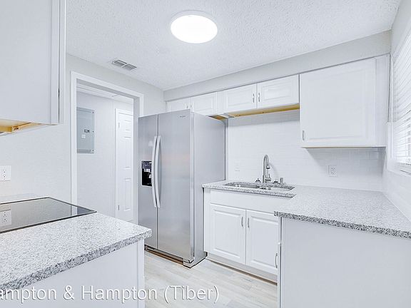 3rd image of 8456 S Brackridge Blvd