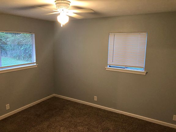 5th image of 1527 E 48th St