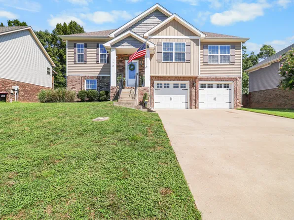 773 Banister Dr, Clarksville, TN 37042
