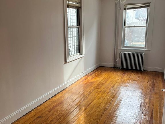 5th image of 72 Skillman Ave #B