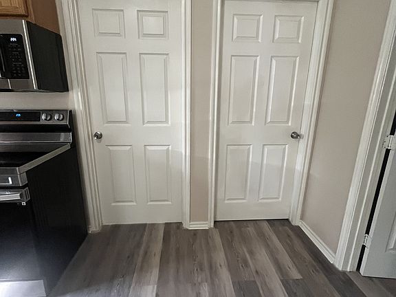 4th image of 12700 Royal Green Dr