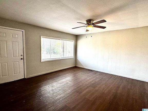 5th image of 415 Thomas St
