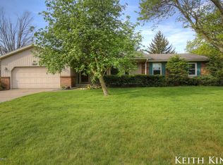 3138 Beechcrest Dr, Hudsonville, MI 49426