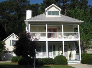 103 Honeysuckle Ln, Peachtree City, GA