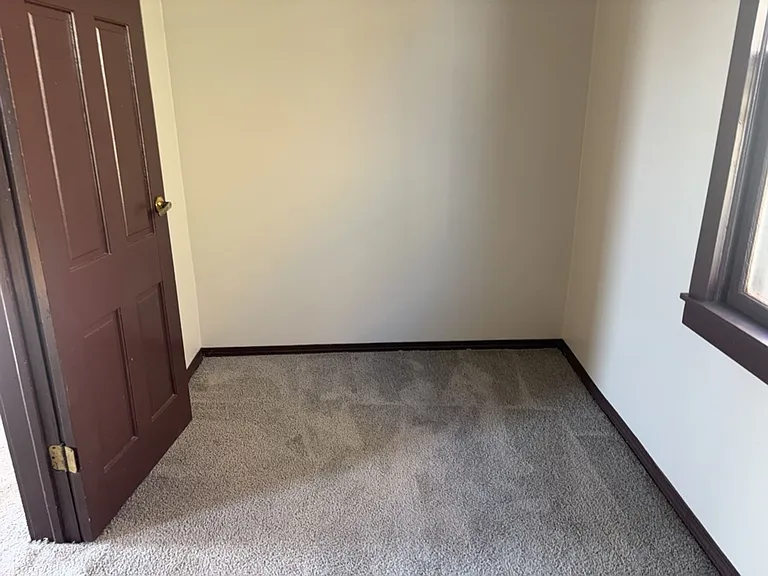 3621 Sackett Ave — Photo 11