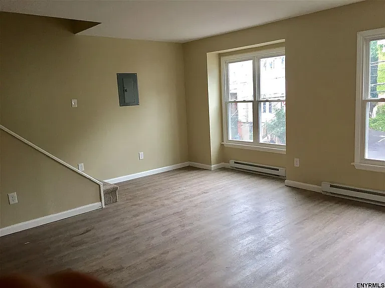 106 Morris St #2 — Photo 2