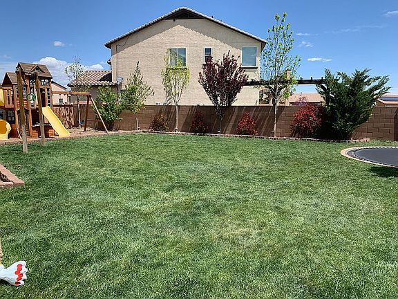 4th image of 3941 Las Colinas Ave NE