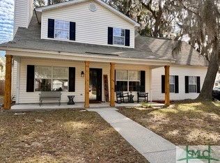 16 Barnacle Ct, Savannah, GA 31410