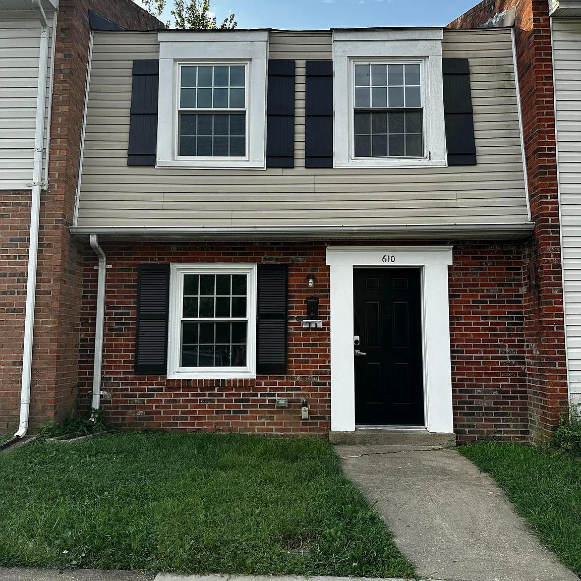 2 bed, 1.5 bath, $1,799 — Photo 1