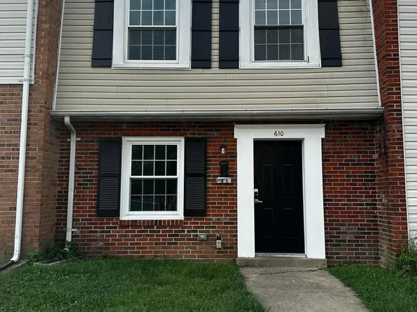 610 Denton Cir, Fredericksburg, VA 22401