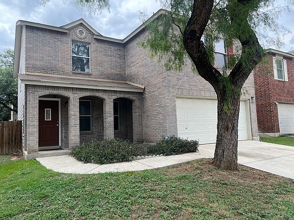 3rd image of 14835 Academy Oak