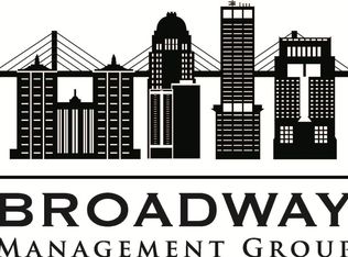 10801 Golden Dr, Louisville, KY 40272