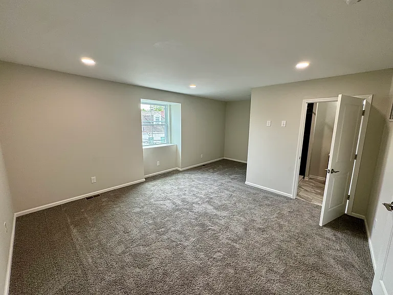 844 Tripoli St — Photo 11
