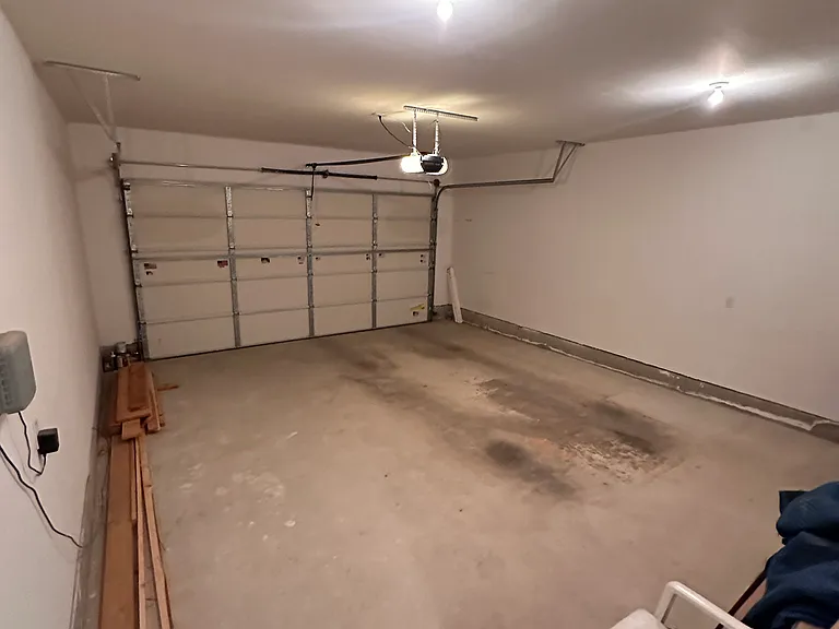414 Louis Ln — Photo 26