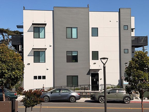2nd image of Seacrest Ave