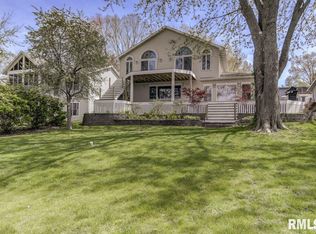 49 Fairview Ln, Springfield, IL 62711