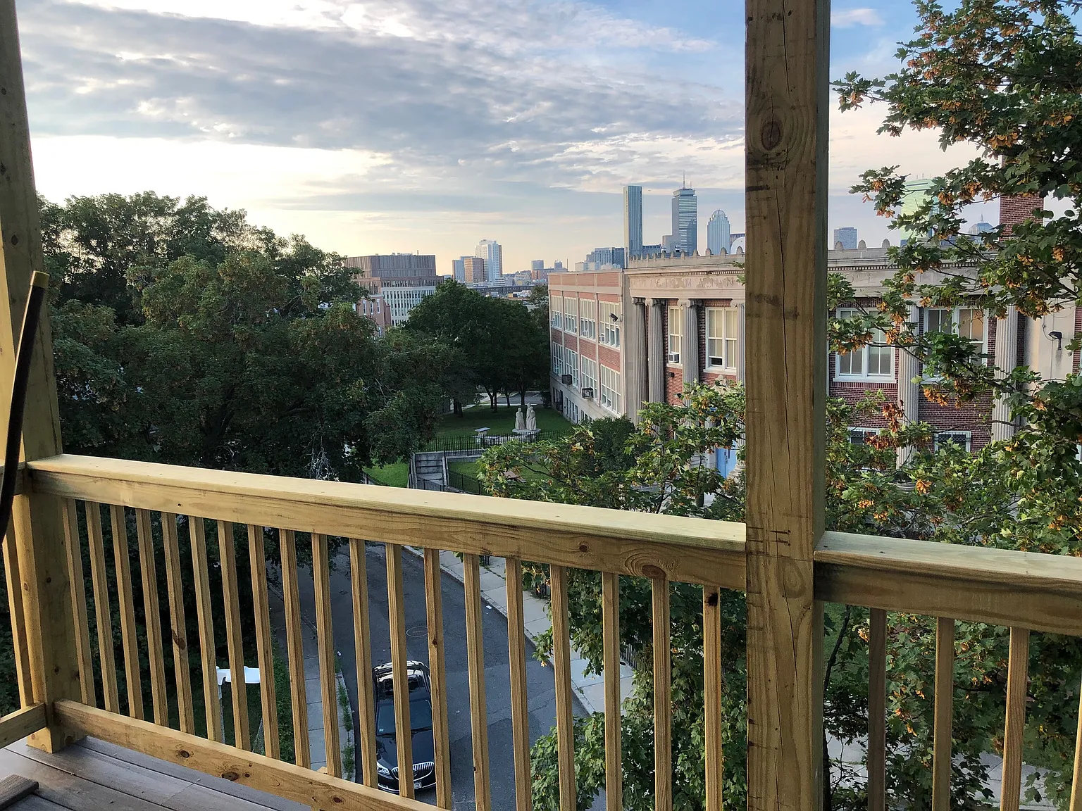 4 bed, 990 sqft, $4,000 — Photo 3