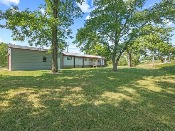 104 Cravens Ln, Livingston, TN 38570