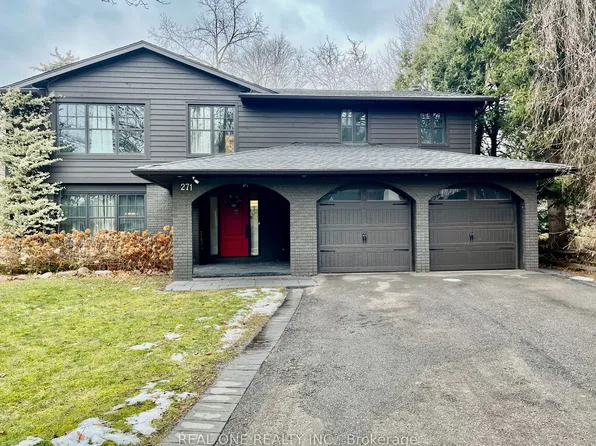 271 Lawson St, Oakville, ON L6J 5R7